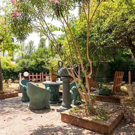 Guesthost - - Two Aparments Near The * Lido di Venezia