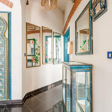 Guesthost - - Two Aparments Near The